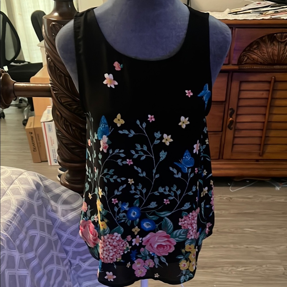 Floral Black Sleeveless Top